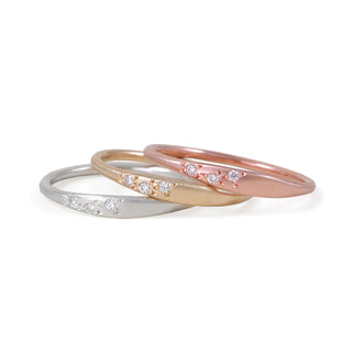 Tapered Cluster Triple Diamond Ring