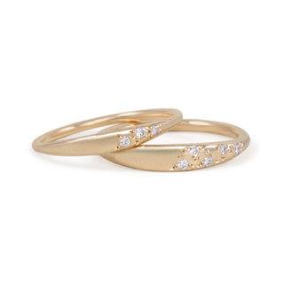 Tapered Cluster Triple Diamond Ring