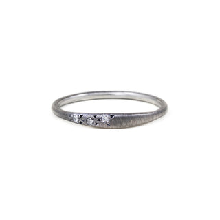 Tapered Cluster Triple Diamond Ring